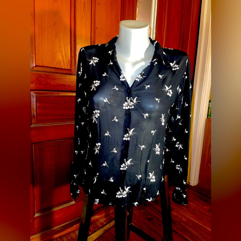 B.Moss Black with White Flowers. Size Small